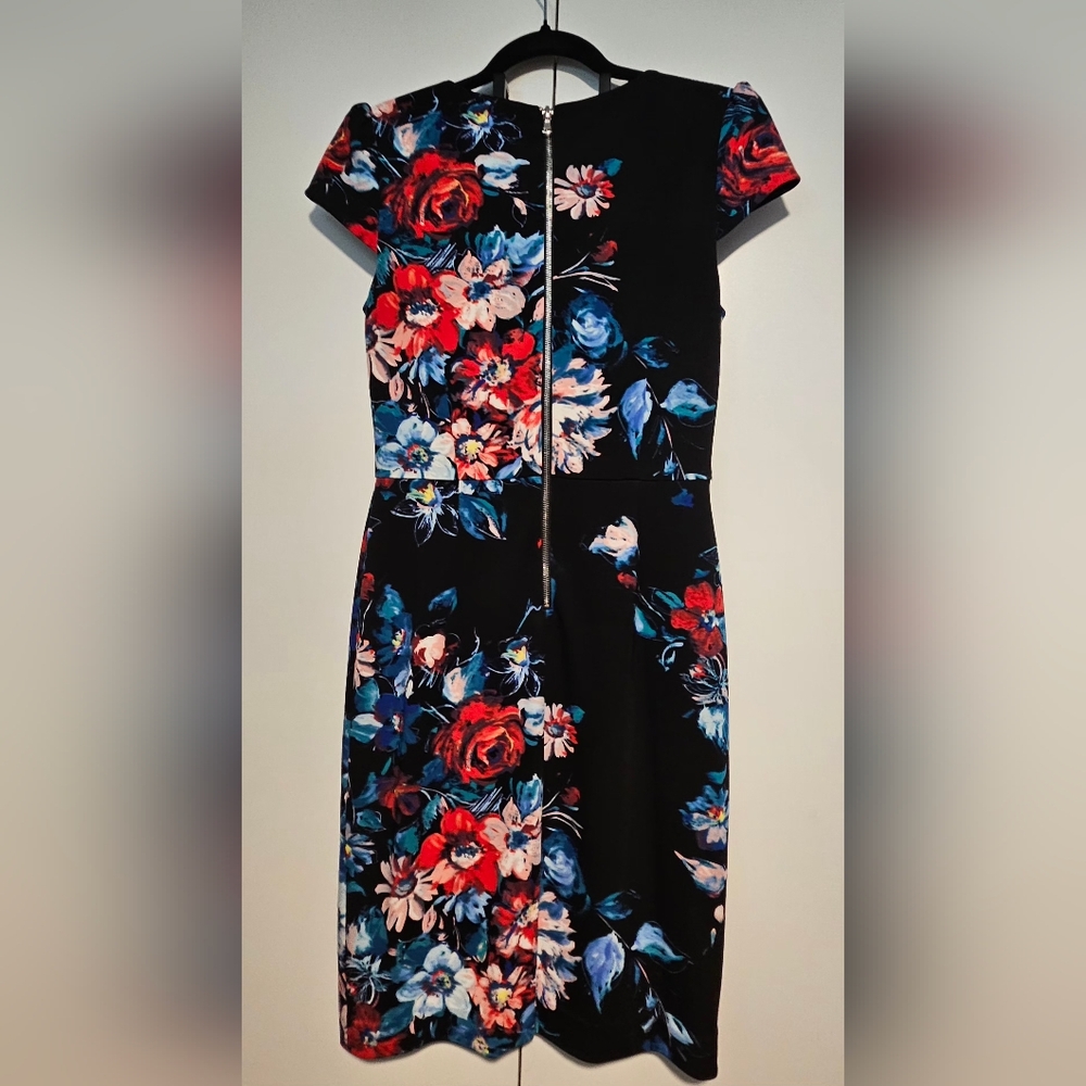 Betsey Johnson Black Floral Pencil Skirt Dress Size 2 - Picture 4 of 13